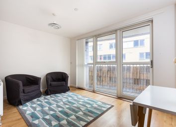 Thumbnail 1 bed flat to rent in Queensland Road, Islington