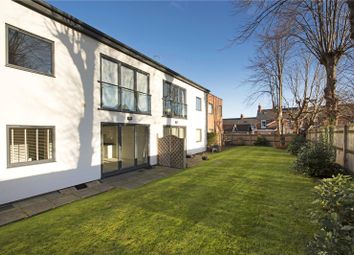 Thumbnail Flat to rent in Lime Court, Henley-On-Thames, Oxfordshire