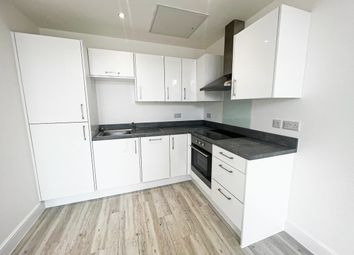 Thumbnail 1 bed flat to rent in Lowgate, Hull