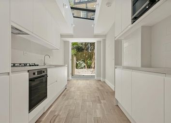 Thumbnail Flat to rent in Belgrave Road, London