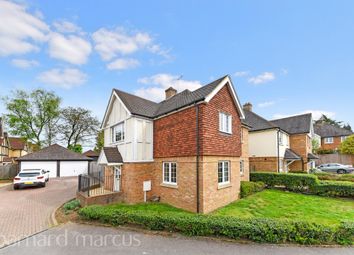 4 Bedrooms Detached house for sale in Rowan Close, Banstead SM7