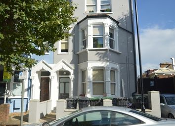 3 Bedrooms Flat to rent in Carlingford Road, London N15