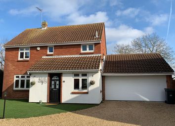 4 Bedrooms Detached house for sale in Marston Beck, Chelmer Village, Chelmsford CM2