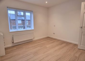 Thumbnail Property to rent in Highbury Road, Hitchin