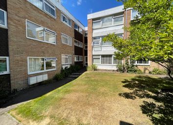 Thumbnail 2 bed flat to rent in Heathfield Close, Potters Bar