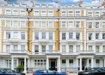 Thumbnail 3 bedroom flat for sale in Courtfield Gardens, London