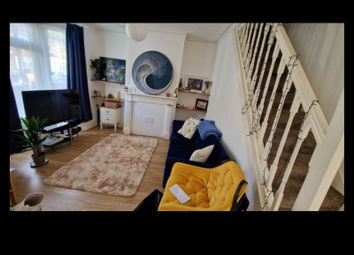 Thumbnail Shared accommodation to rent in Huddlestone Road, London