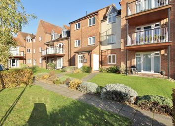 Thumbnail 3 bed flat to rent in Marina Way, Abingdon