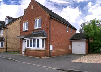 Thumbnail Detached house to rent in Kestrels Mead, Tadley, Hampshire