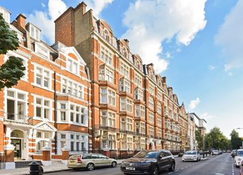 Thumbnail 5 bed flat for sale in Palace Court, London