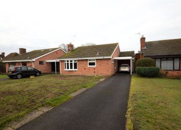 3 Bedrooms Bungalow for sale in The Strouds, Beenham, Reading, Berkshire RG7