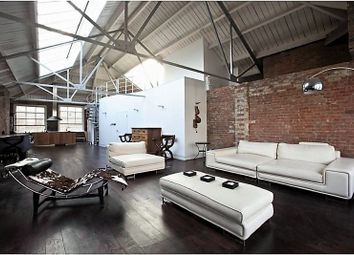 Thumbnail 1 bed flat for sale in Mallow Street, London