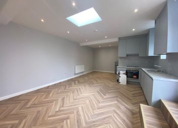 Thumbnail Studio to rent in High Street, Hounslow