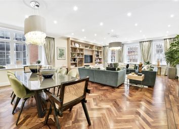 Thumbnail 3 bedroom flat to rent in Stratton Street, Mayfair