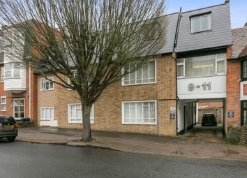 Thumbnail Flat to rent in High Beech Road, Loughton