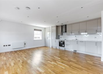 Thumbnail 2 bedroom flat to rent in Balham High Road, Balham