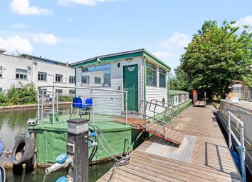 Thumbnail Houseboat to rent in Eagle Wharf Marina, Hoxton