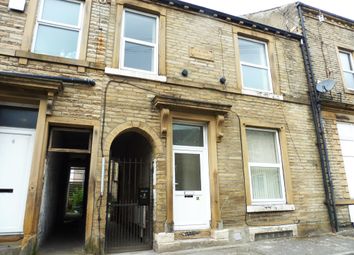 1 Bedrooms Flat to rent in Wellington Place, Halifax HX1