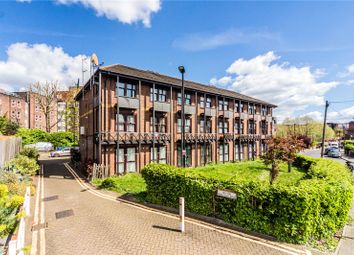 Thumbnail Flat for sale in Parkland Road, London