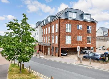 Thumbnail 1 bed flat for sale in The Avenue, Tunbridge Wells, Kent