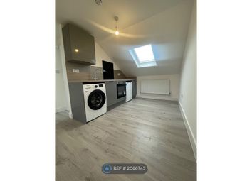 Thumbnail Flat to rent in Hinton Road, London