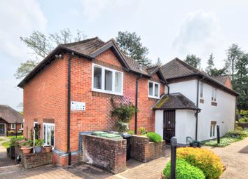 Thumbnail Flat for sale in War Memorial Place, Henley On Thames