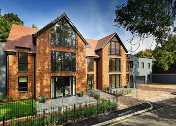 Thumbnail 3 bedroom flat for sale in Parkers Hill, Ashtead