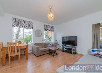 Thumbnail Flat for sale in John Aird Court, Howley Place, London