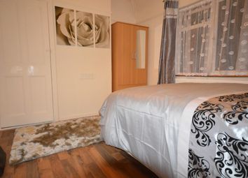 1 Bedrooms Semi-detached house to rent in Norbroke Street, East Acton W12