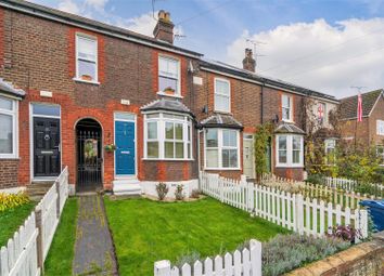Thumbnail Terraced house for sale in Spring Gardens Road, High Wycombe