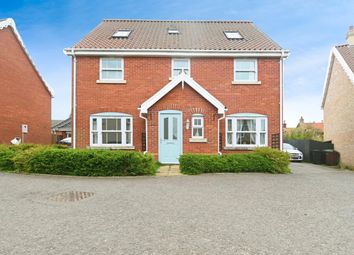 Thumbnail 6 bedroom detached house for sale in Crown Meadow, Kenninghall, Norwich