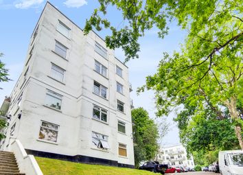 2 Bedrooms Flat for sale in Forest Croft, Taymount Rise, Forest Hill SE23