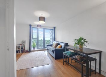 Lounge_Pic_2.Jpg