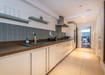 Thumbnail 2 bedroom flat for sale in Gloucester Mews, London