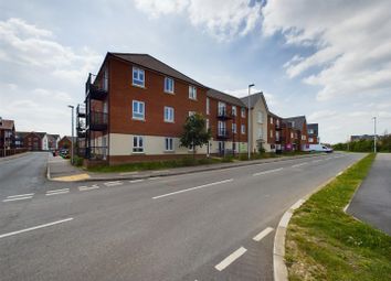 Thumbnail Flat for sale in Beke Avenue, Shinfield, Reading