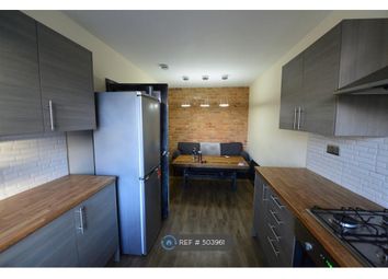 4 Bedrooms Maisonette to rent in Fellows Court, London E2