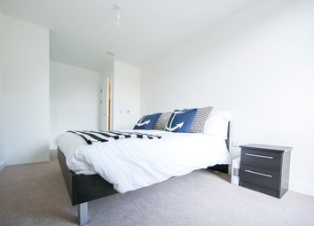 1 Bedrooms Flat to rent in Killick Way, Stepney Green E1