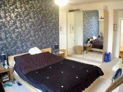 2 Bedrooms Flat to rent in Iona Street, Edinburgh EH6