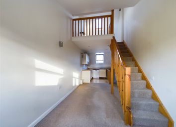 Thumbnail 1 bed flat for sale in Lansdown, Stroud, Gloucestershire