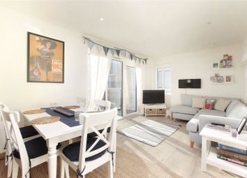 2 Bedrooms Flat for sale in Severn House, Enterprise Way, Wandsworth, London SW18