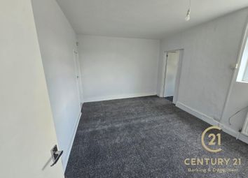 Thumbnail Flat to rent in Brentwood Road, Gidea Park, Romford
