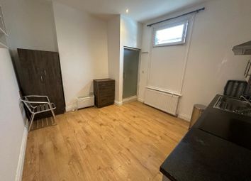 Thumbnail Studio to rent in Stoke Newington Road, London