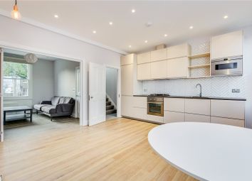 2 Bedrooms Flat to rent in Waldemar Avenue, London SW6