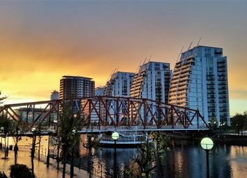 2 Bedrooms Flat to rent in Vancouver Quay, Salford M50