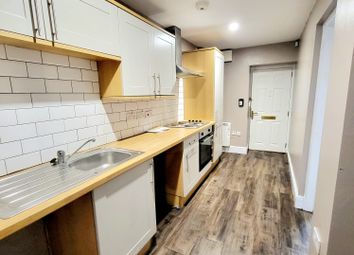 Thumbnail Flat to rent in Flat 7, Warwick House, Avenue Road