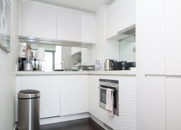 1 Bedrooms Flat to rent in East Tower, Pan Peninsula, Canary Wharf E14