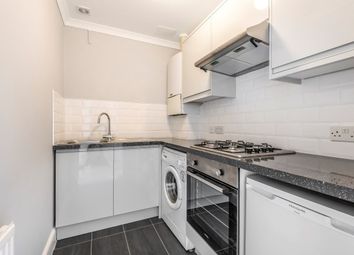 Thumbnail 2 bed flat to rent in Palmerston Road, Buckhurst Hill