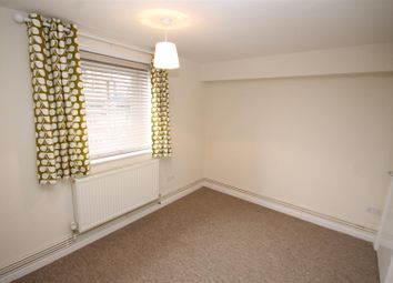 Thumbnail 3 bed flat to rent in Upton Road, Norwich