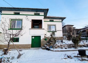 Thumbnail 2 bed country house for sale in Lovely Renovated 2-Bed House With Large Garden Near Svishtov, Bulgaria