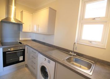 Thumbnail 1 bed flat to rent in Kimbolton Road, Bedford